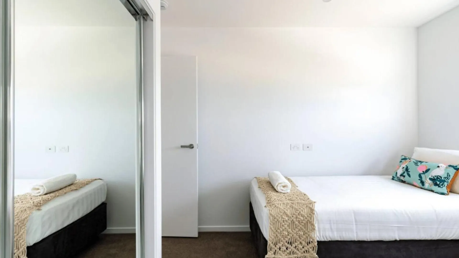 Palm Beach Escape With Rooftop Pool - Coasthm Gold Coast